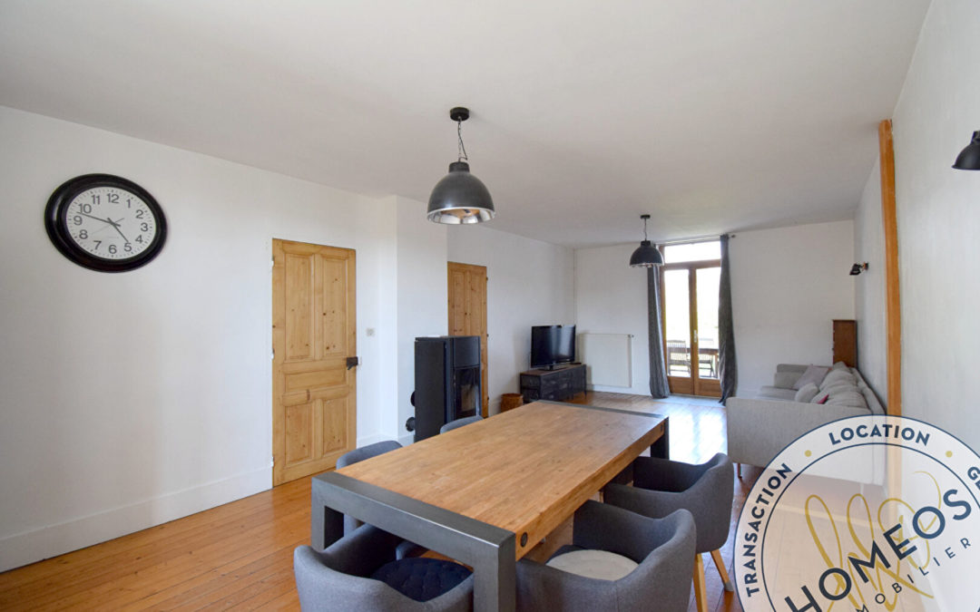 A louer maison 135.89 m² 
PERONNAS