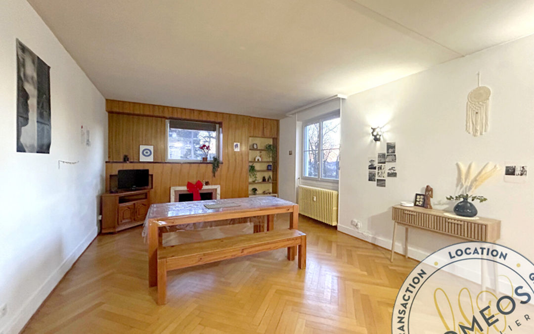A vendre appartement 160.55 m² 
BOURG EN BRESSE