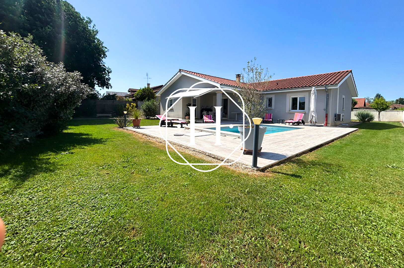 Villa Saint Denis Les Bourg 5 pièce(s) 134.08 m2