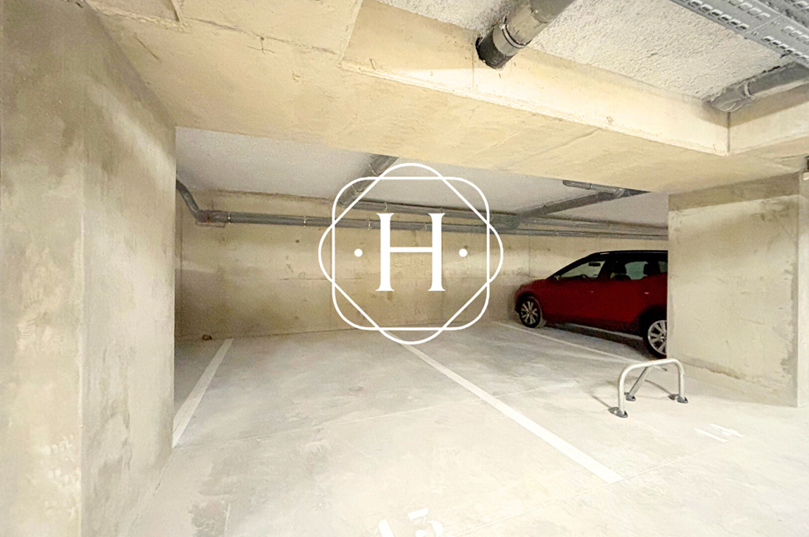 Place de stationnement en sous-sol sécurisé – Quartier Crépieux-La Pape