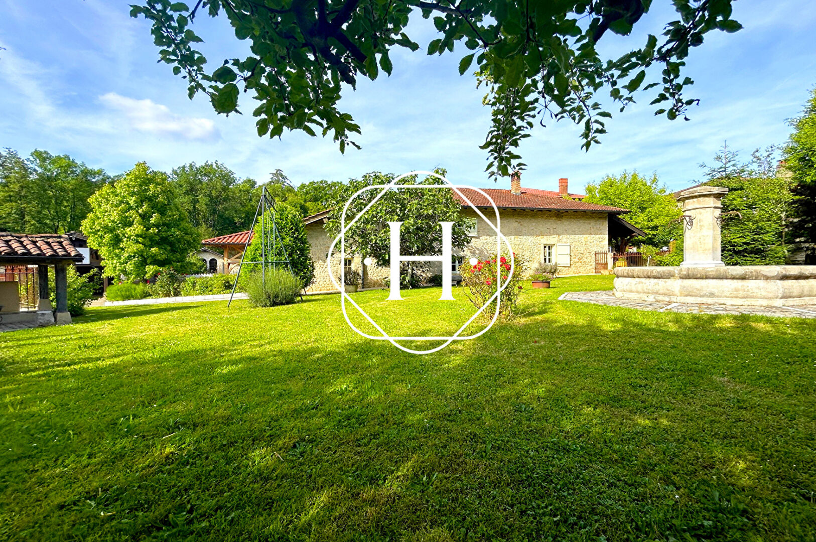 Maison de charme Meillonnas 10 pièce(s) 256.60 m2